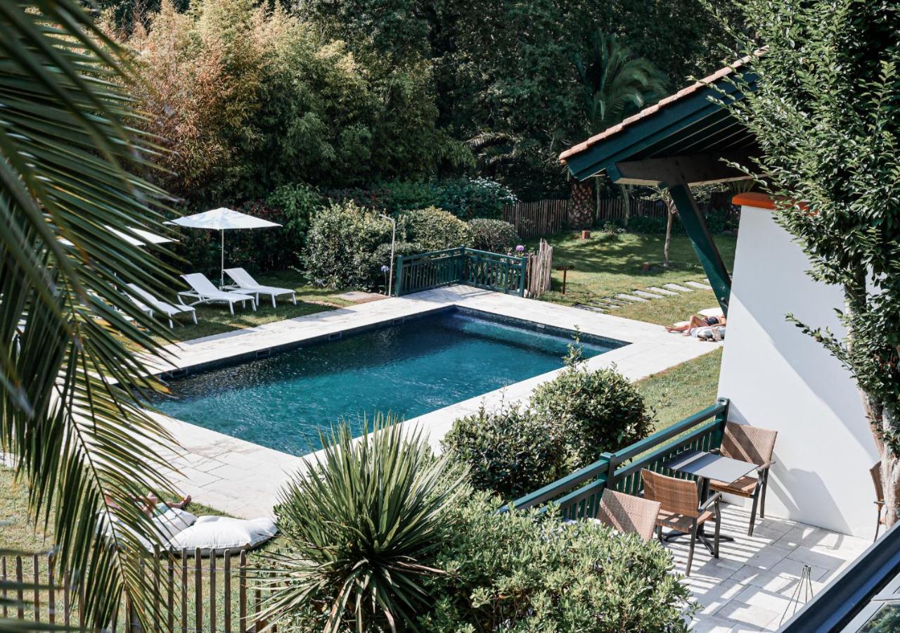 Hotel Les Freres Ibarboure 比达尔 外观 照片
