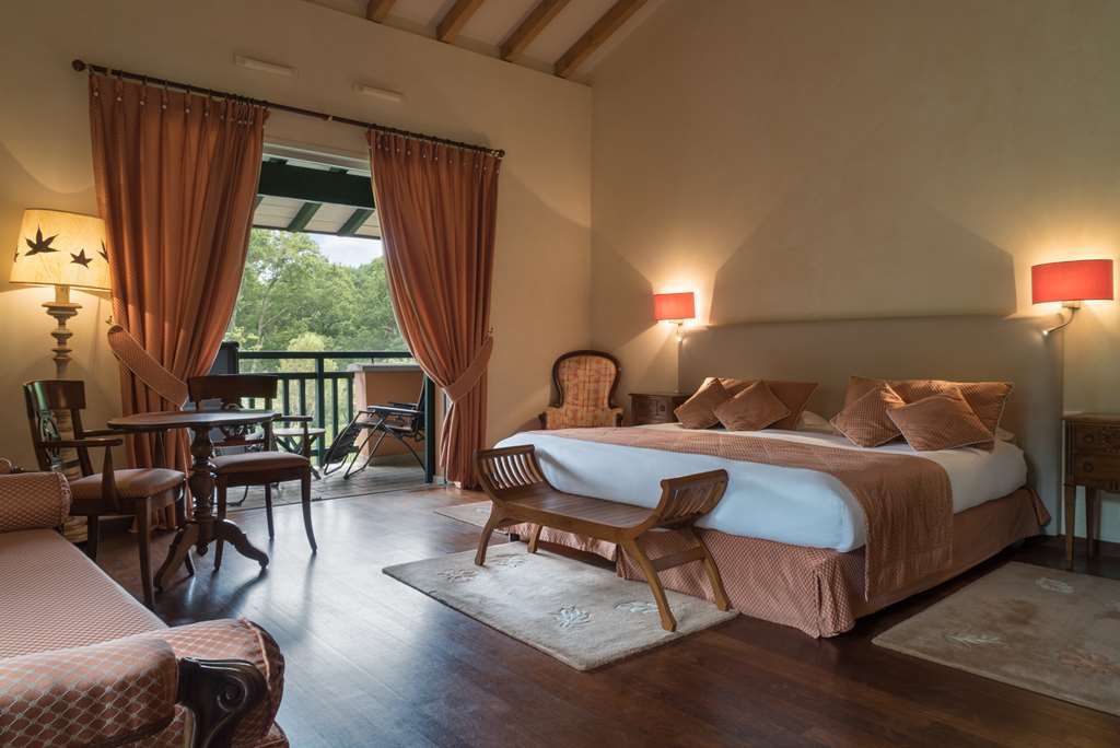 Hotel Les Freres Ibarboure 比达尔 客房 照片