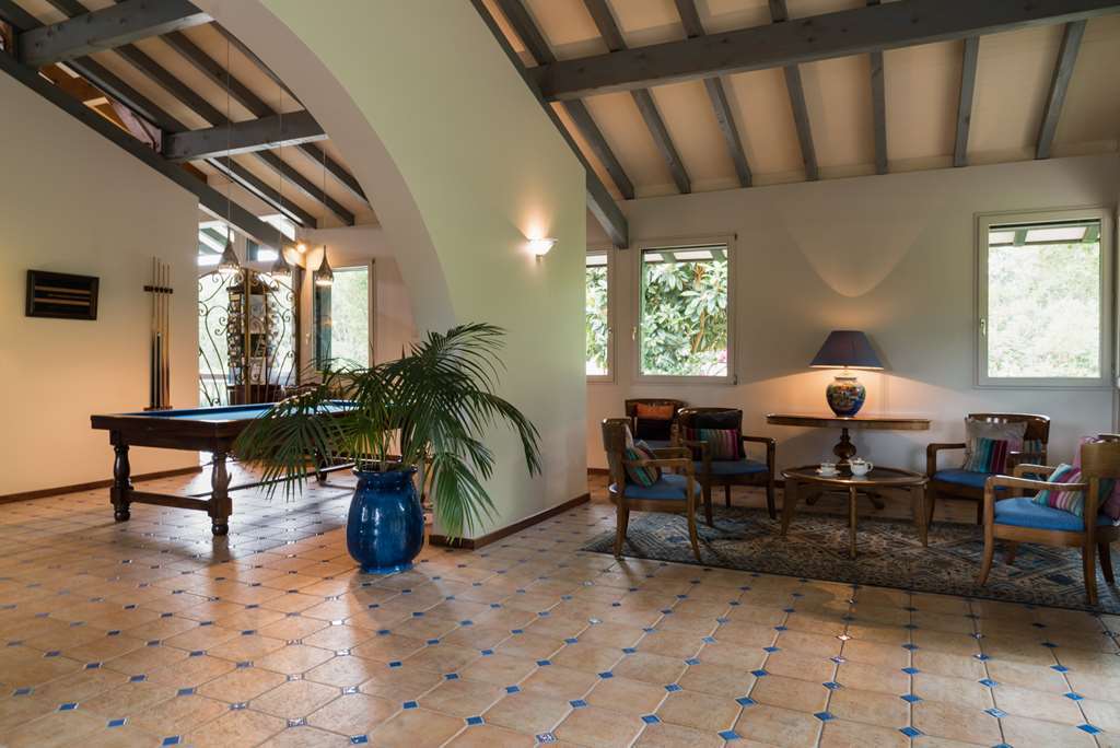 Hotel Les Freres Ibarboure 比达尔 设施 照片