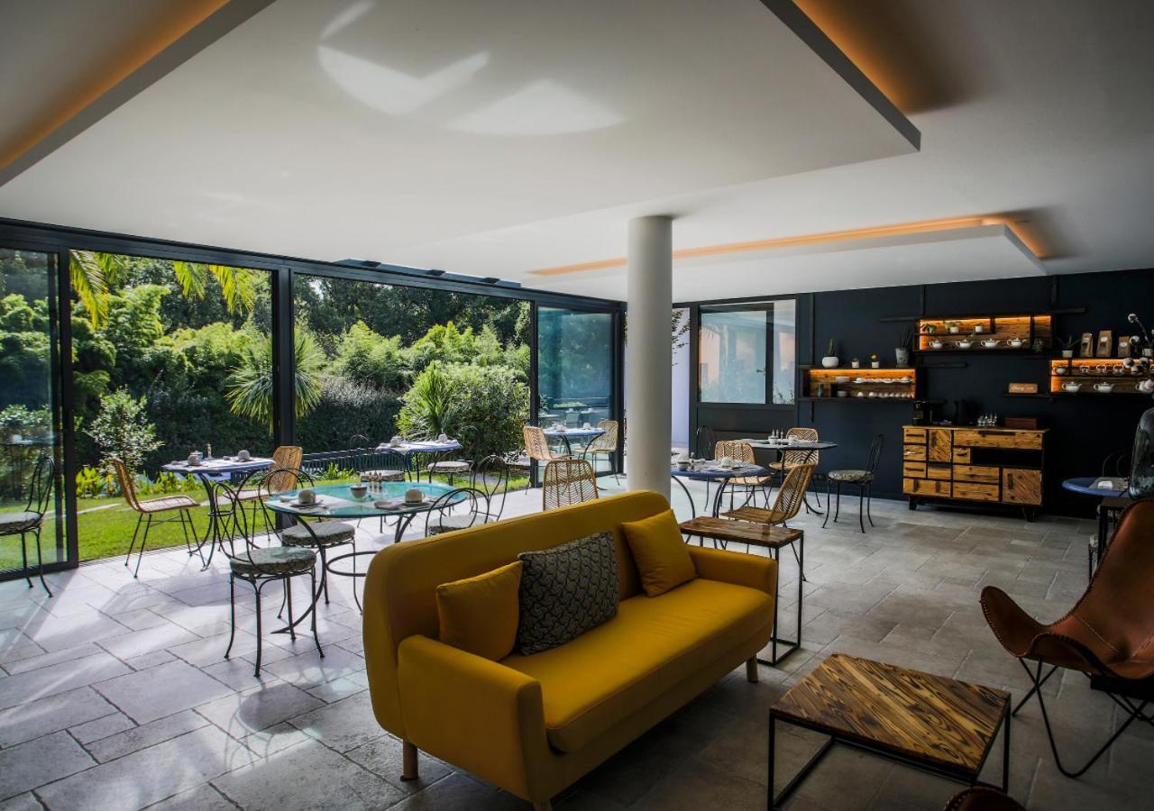 Hotel Les Freres Ibarboure 比达尔 外观 照片